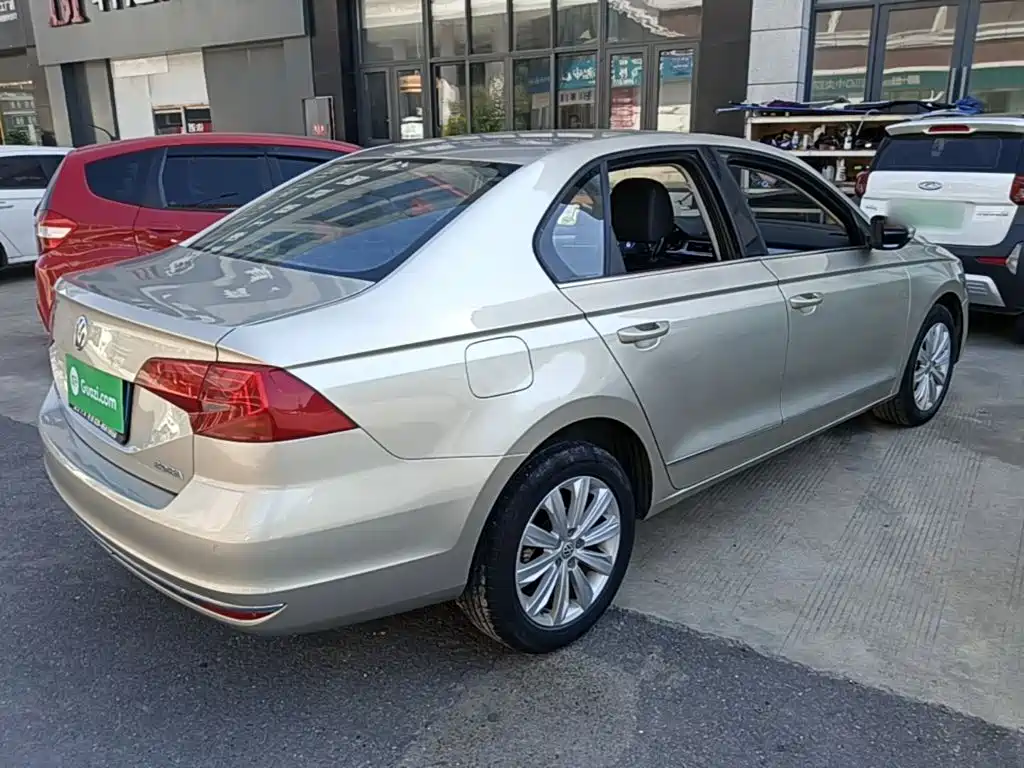 Volkswagen Bora — миниатюра 7