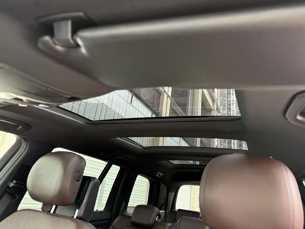 Mercedes-Benz GL-Class — миниатюра 10