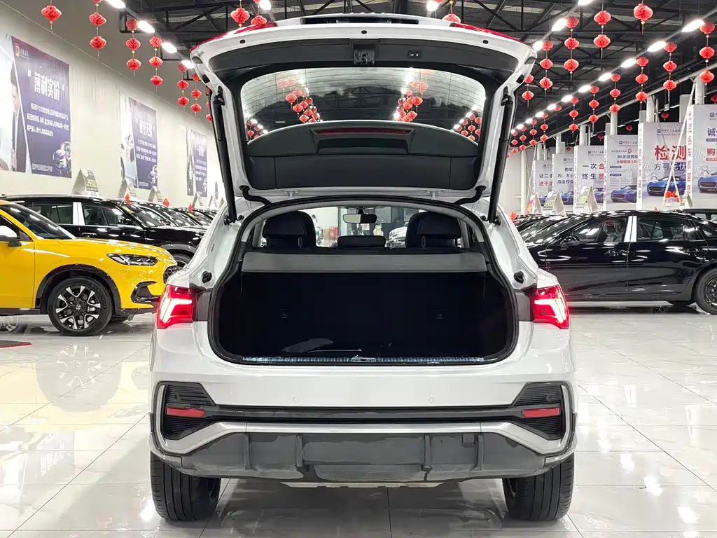 AUDI Q3 SPORTBACK