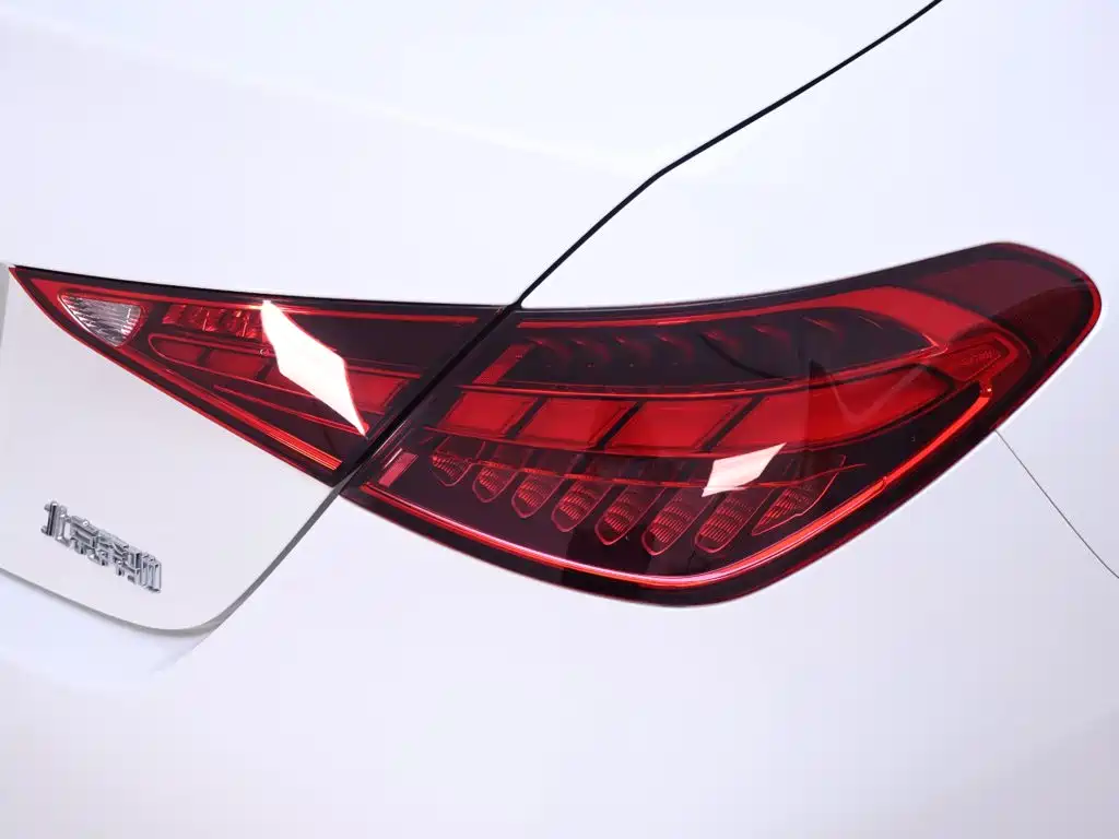 Mercedes-Benz C-Class — миниатюра 9