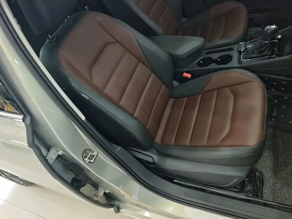 Volkswagen Lavida — миниатюра 25