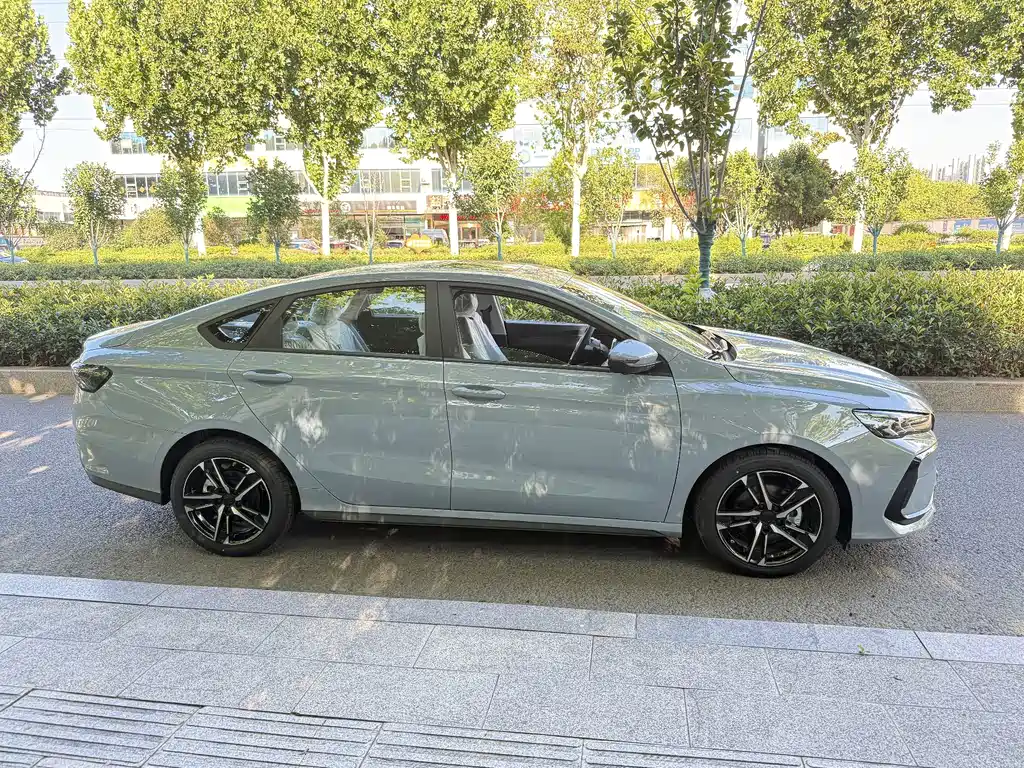 Geely Binrui — миниатюра 3