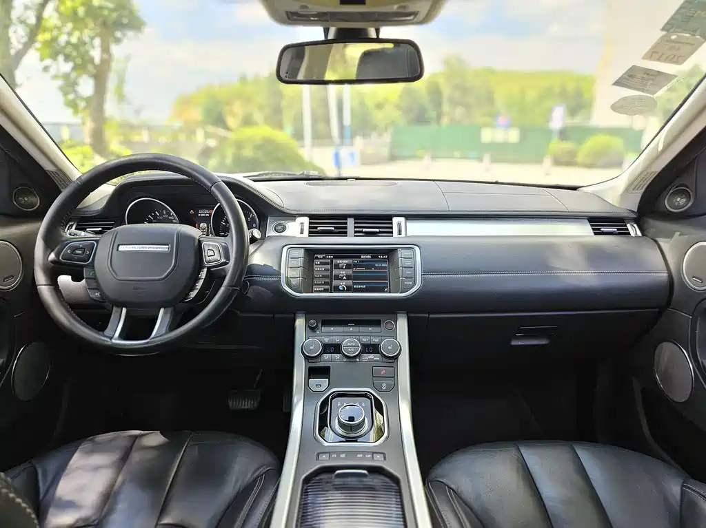 Land Rover Evoque (Import) — миниатюра 6