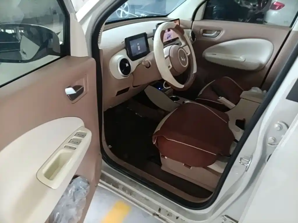 Wuling MINIEV — миниатюра 16