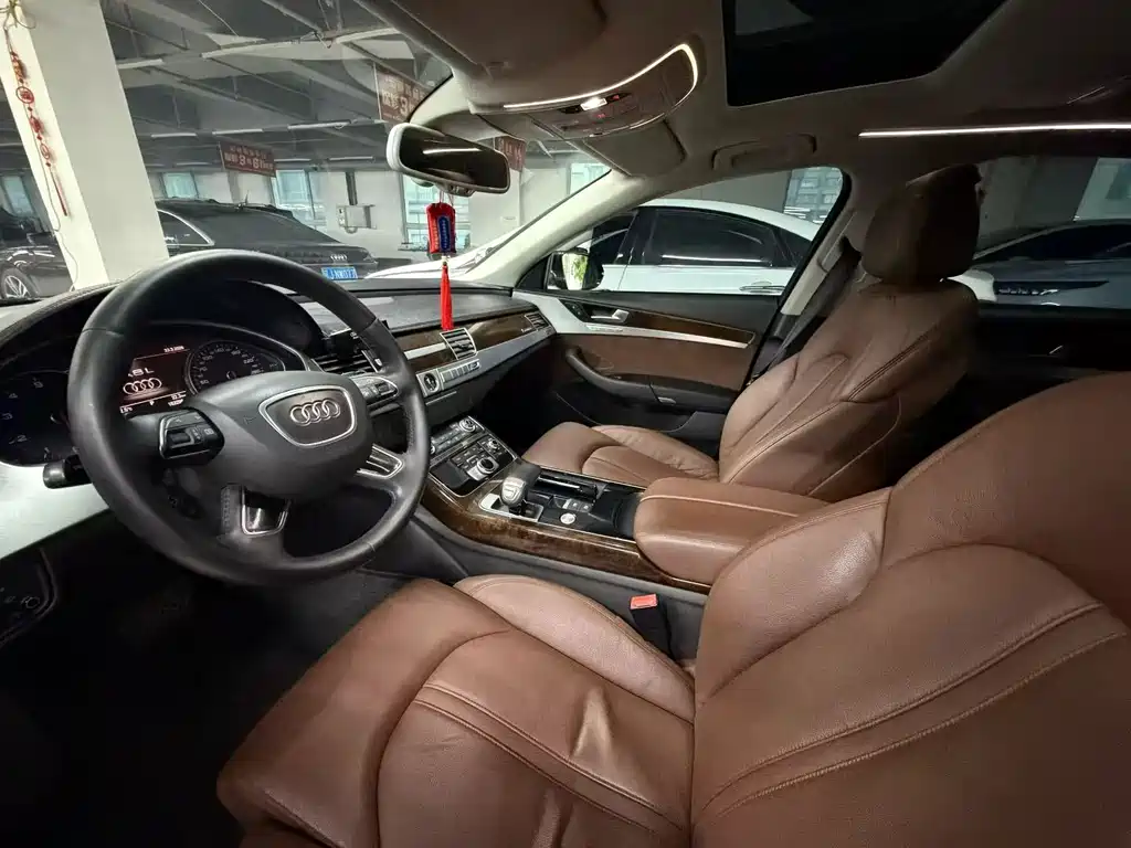 Audi A8 — миниатюра 4