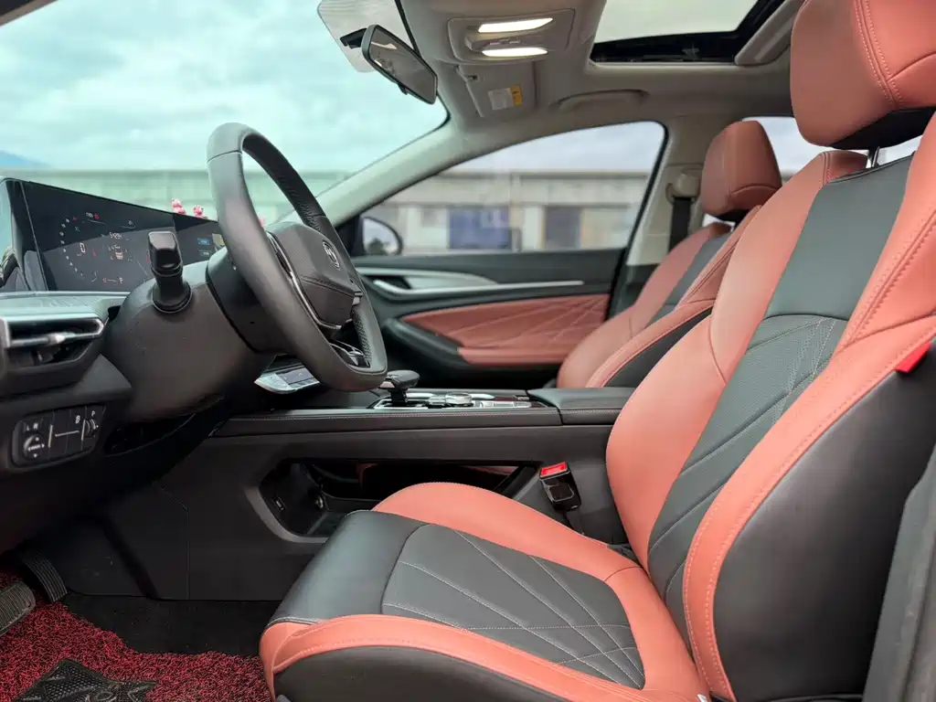 Changan Eado — миниатюра 5