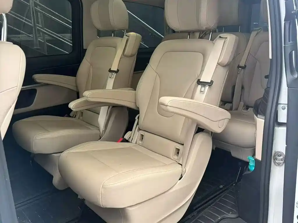 Mercedes-Benz V-Class — миниатюра 4