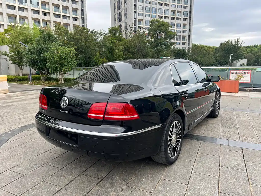 Volkswagen Phaeton — миниатюра 15