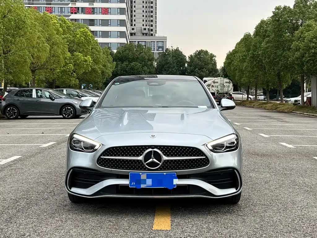 Mercedes-Benz C-Class — миниатюра 2