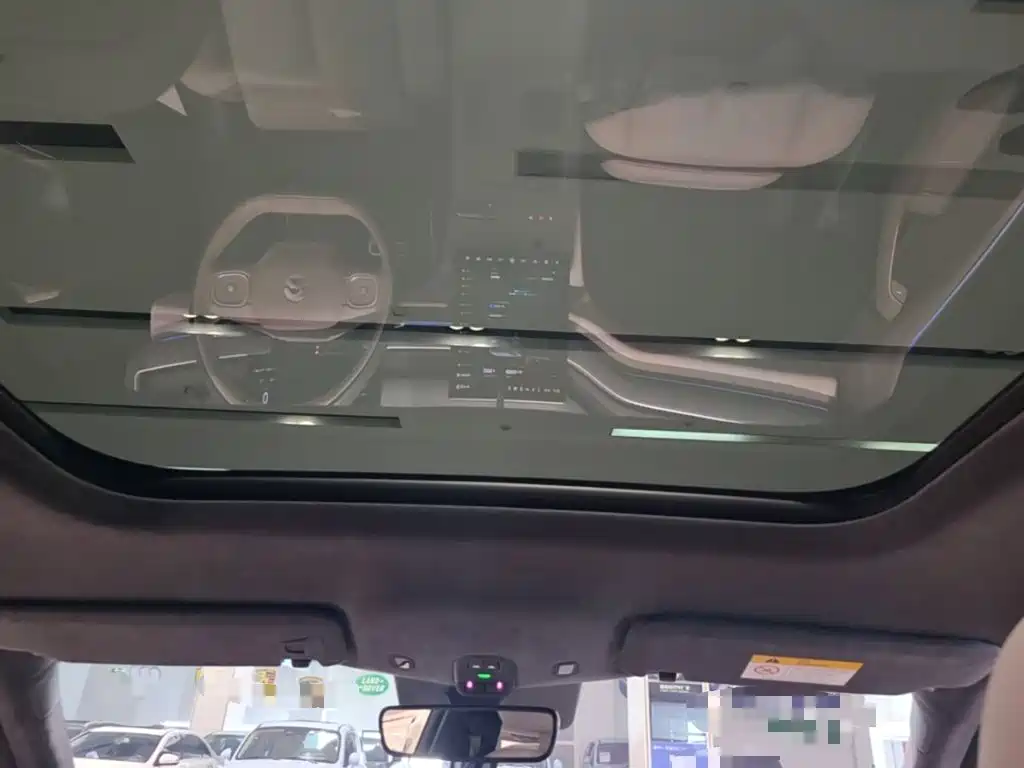 NIO ES8 — миниатюра 18