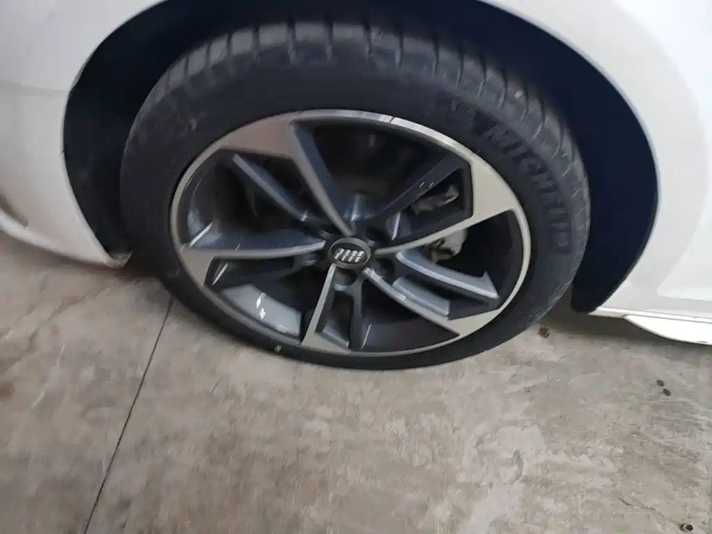 Audi A4L — миниатюра 23