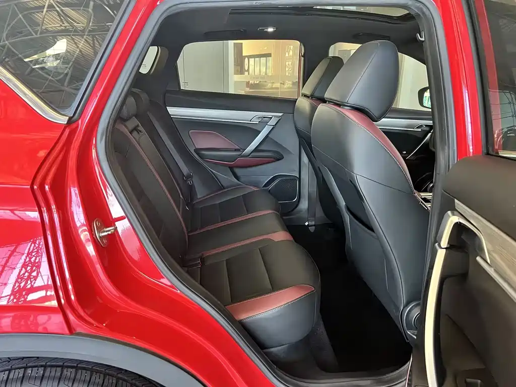Geely Binyue — миниатюра 29