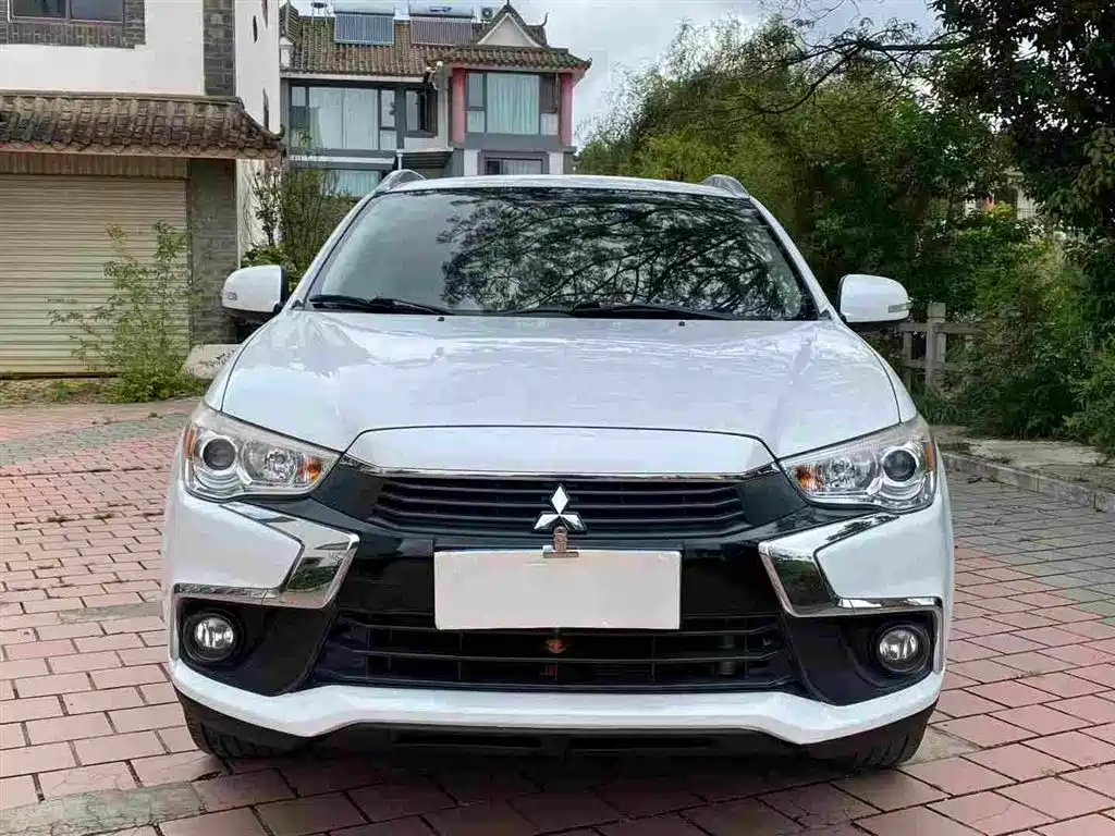Mitsubishi ASX — миниатюра 2