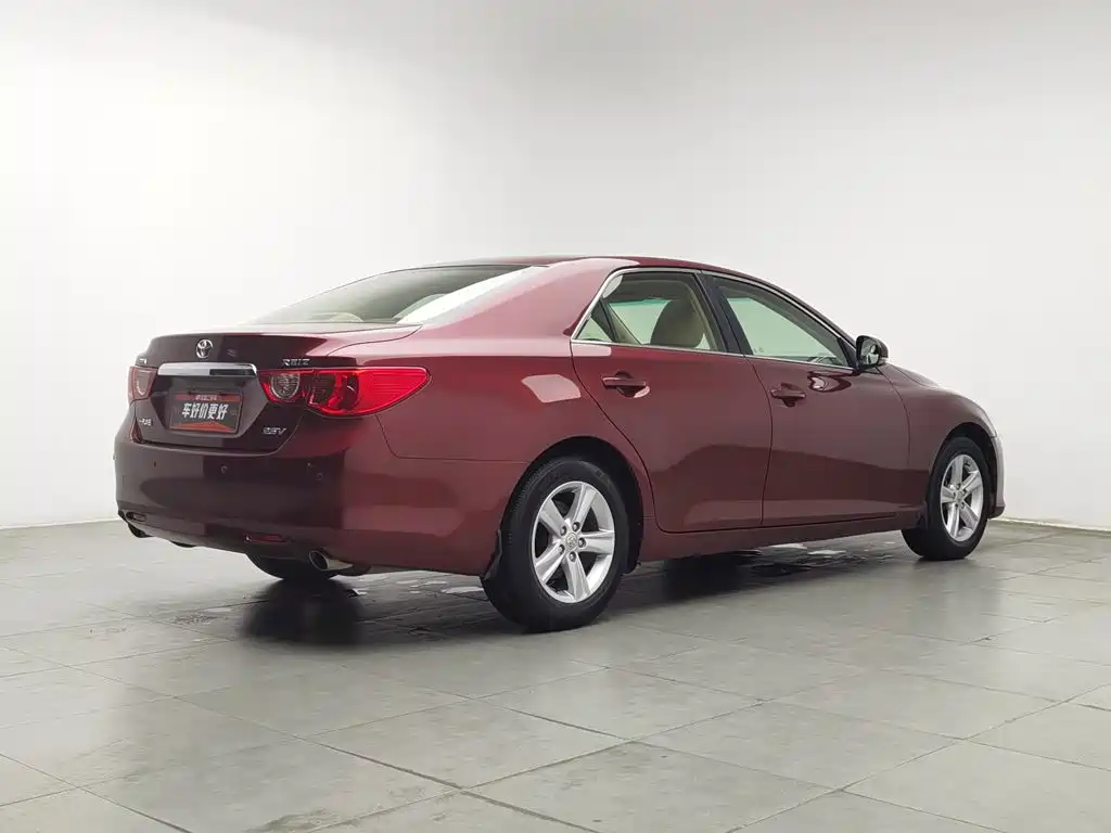 Toyota Reiz — миниатюра 2