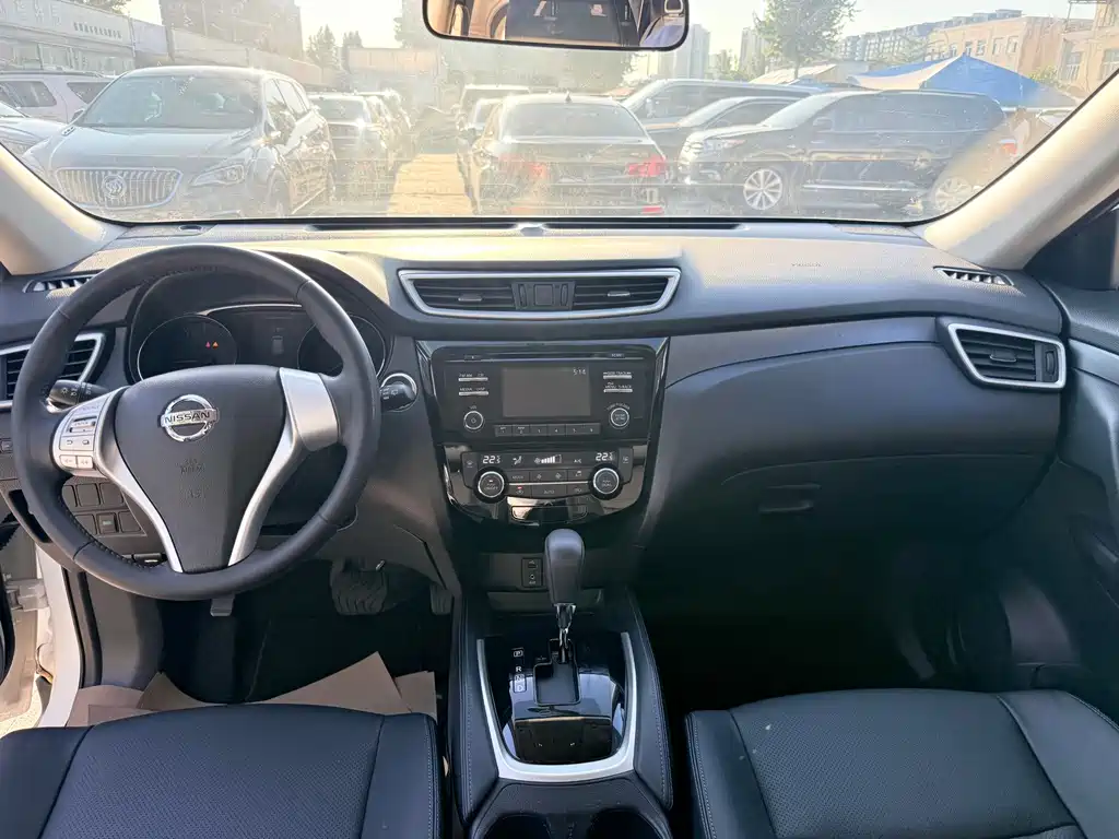 Nissan X-Trail — миниатюра 9