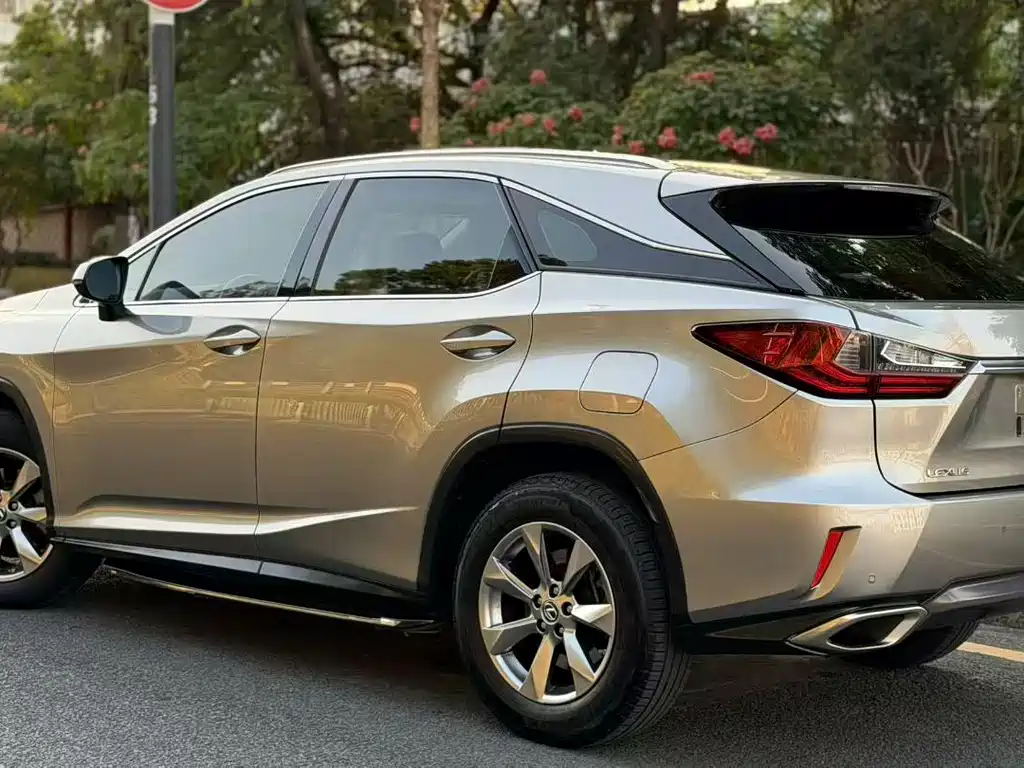 LEXUS RX