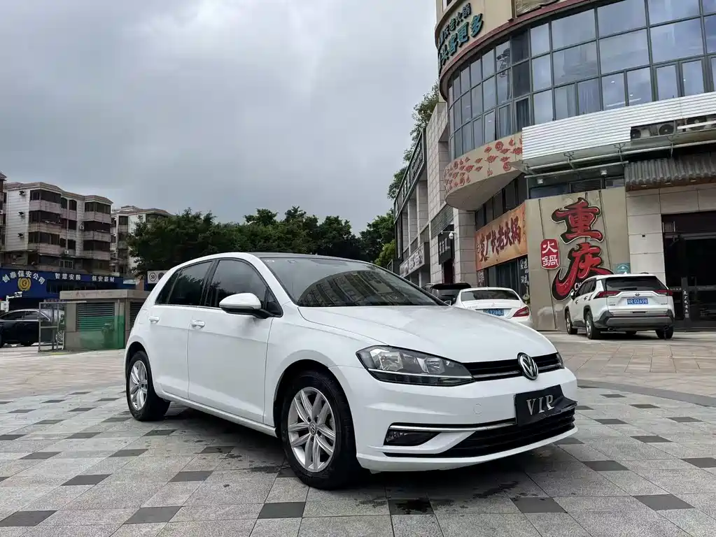 Volkswagen Golf 2019 200TSI DSG Comfort V