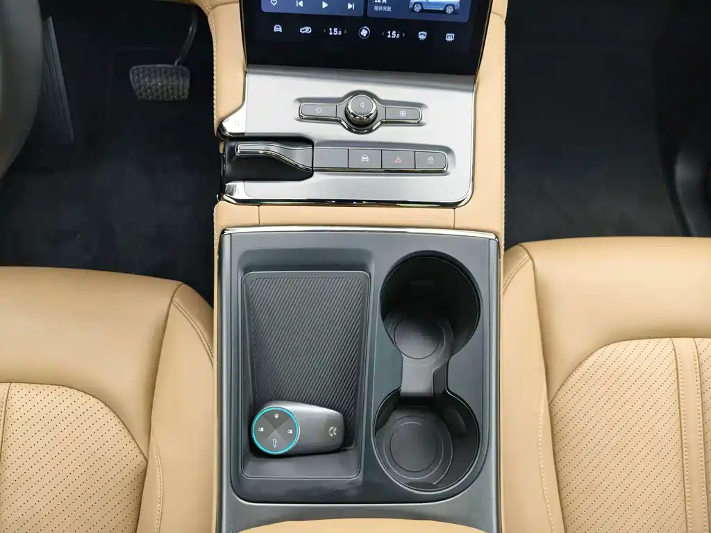 NIO ES6 — миниатюра 17