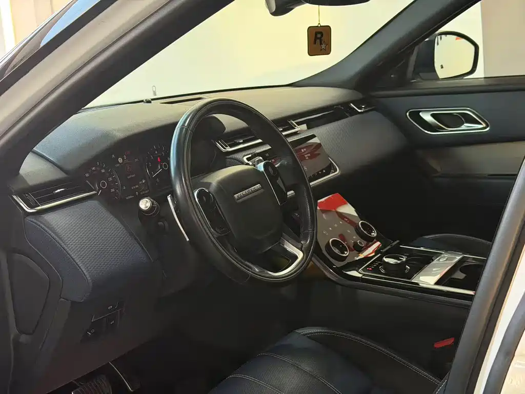 Land Rover Velar — миниатюра 9
