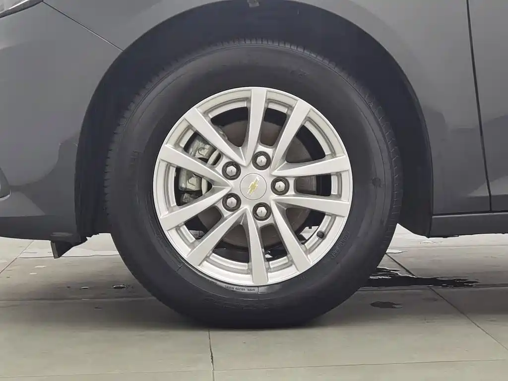 Chevrolet Malibu — миниатюра 17