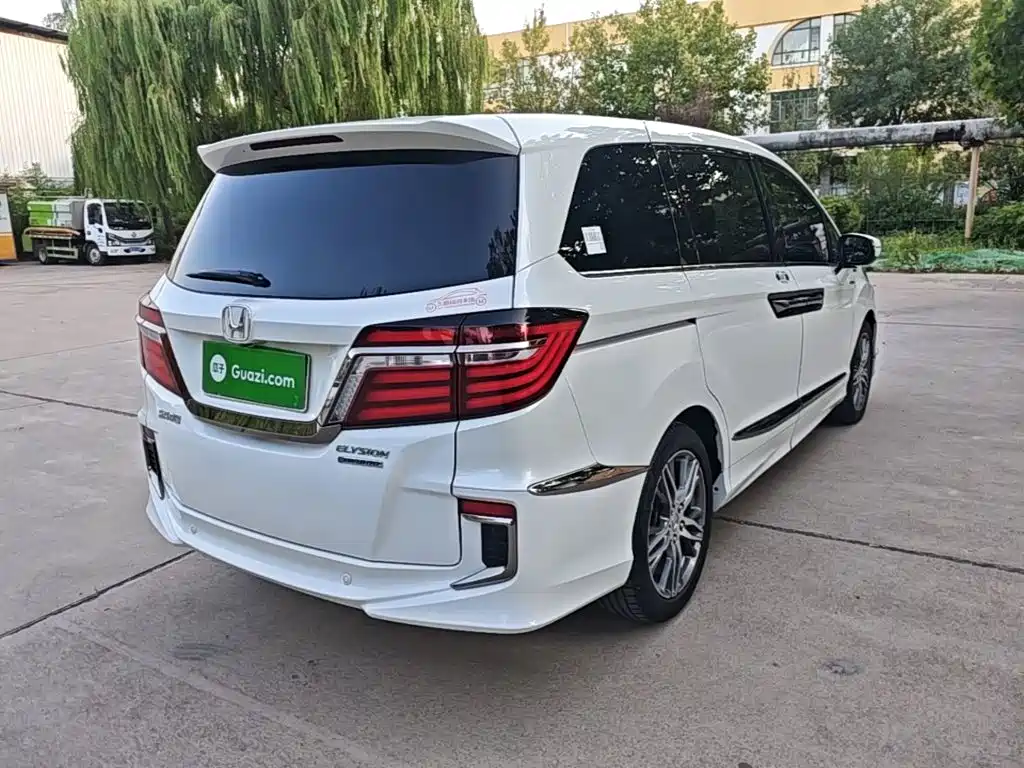 Honda Elysion — миниатюра 7