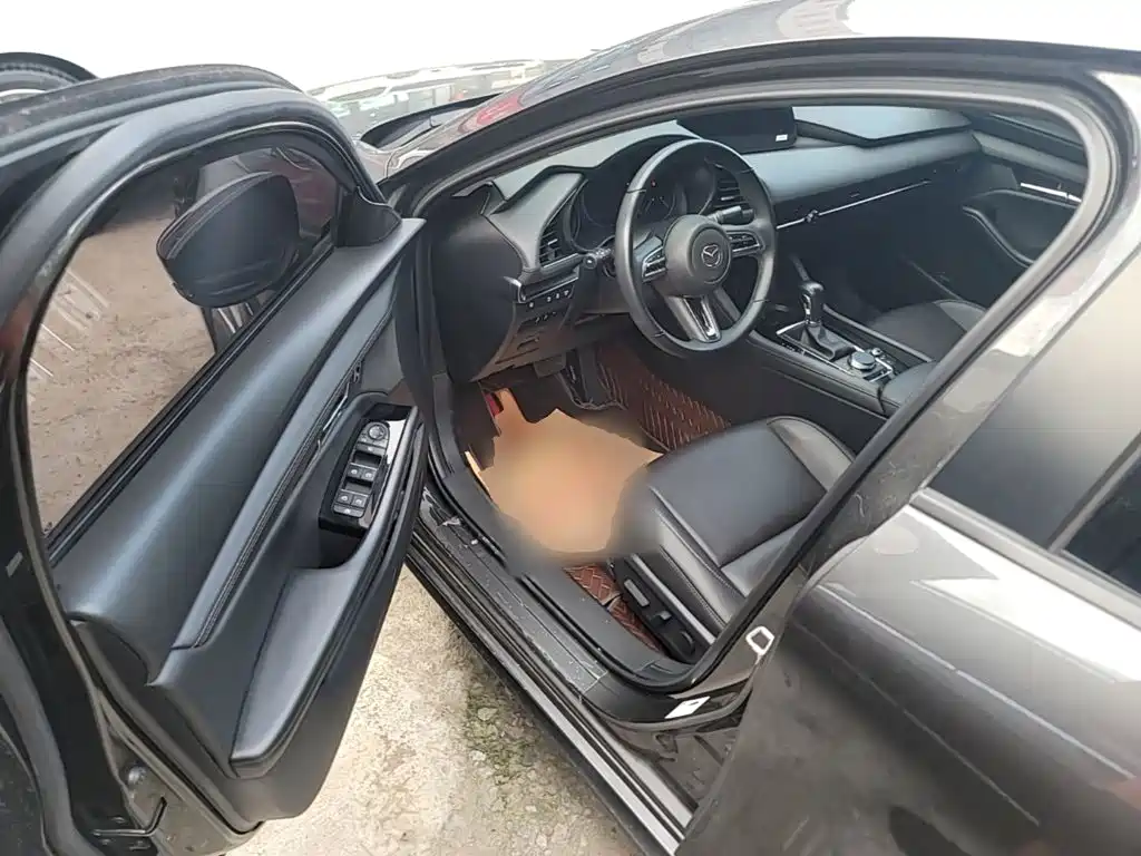 Mazda 3 Axela — миниатюра 16