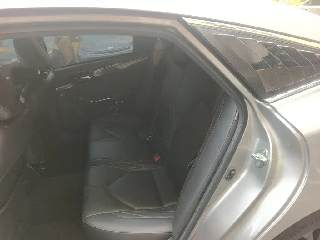 Toyota Avalon — миниатюра 14