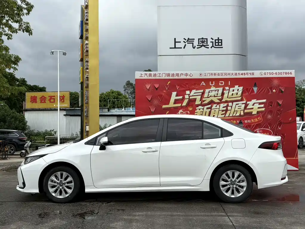 Toyota Corolla — миниатюра 8