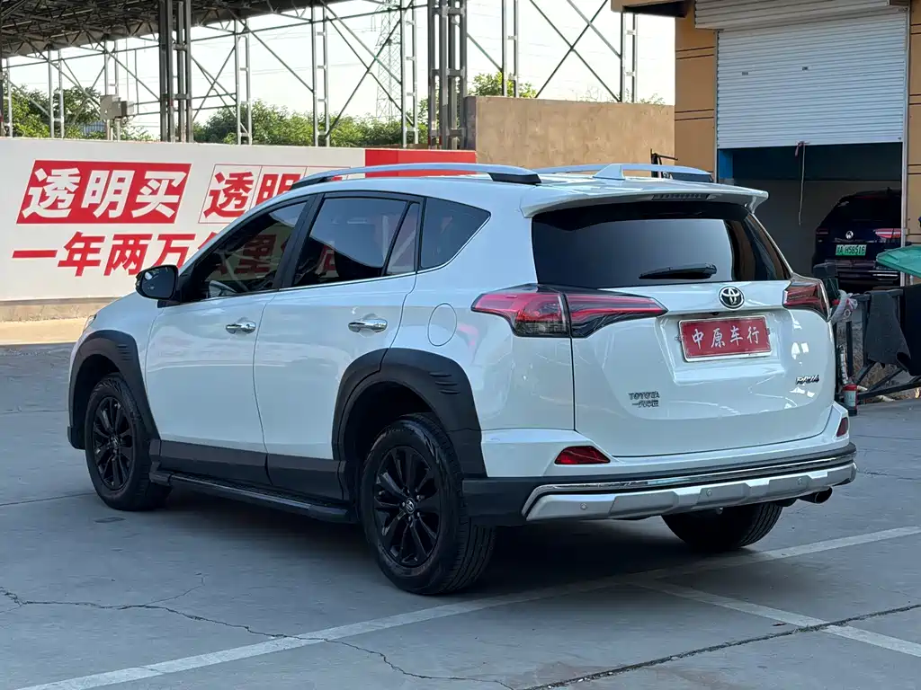 Toyota RAV4 — миниатюра 18