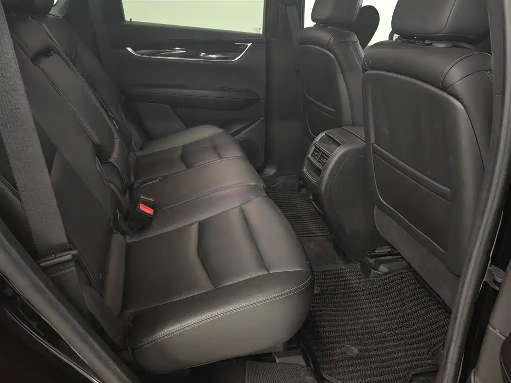 Cadillac XT5 — миниатюра 12