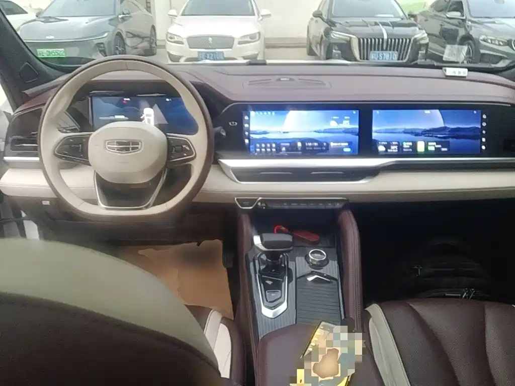 Geely Xingyue L — миниатюра 10