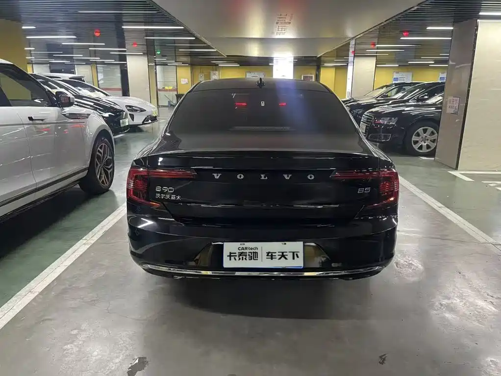 Volvo S90 — миниатюра 6