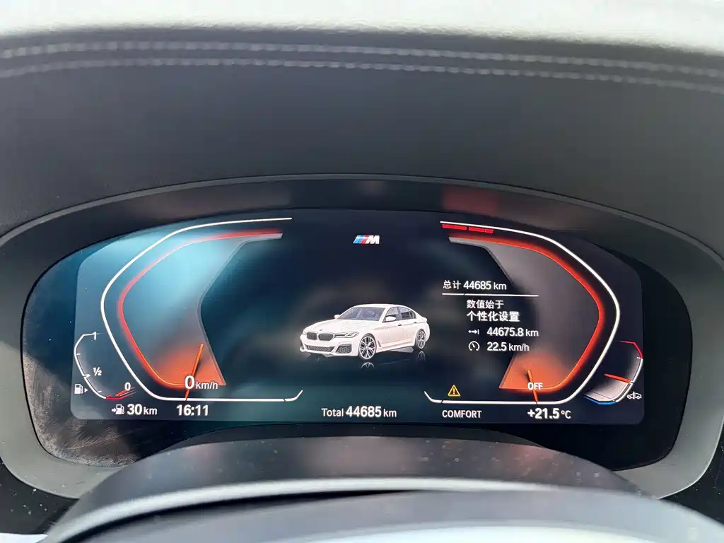BMW 5 Series — миниатюра 31