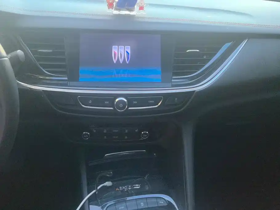 Buick Regal — миниатюра 13