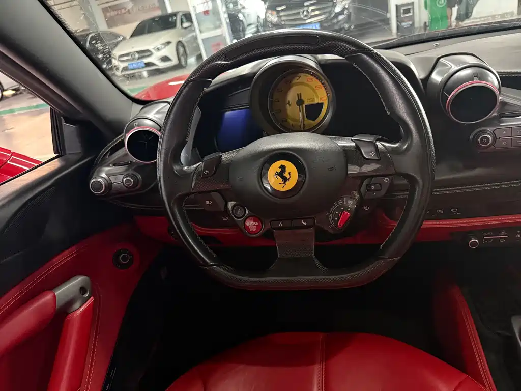 Ferrari F8 — миниатюра 6