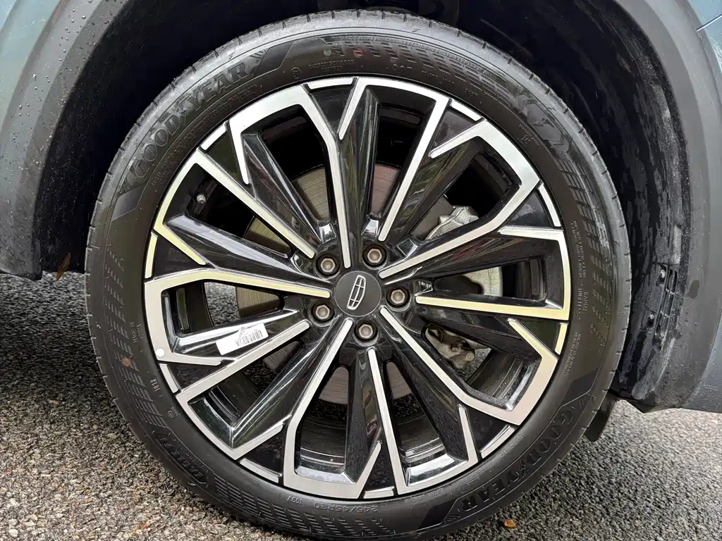Geely Xingyue L Oriental Brilliance 2.0TD Auto Moon Gaze Edition, фото 6