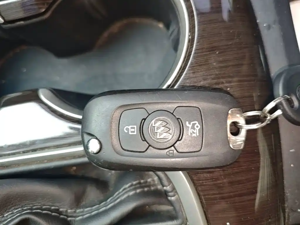 Buick Verano — миниатюра 9