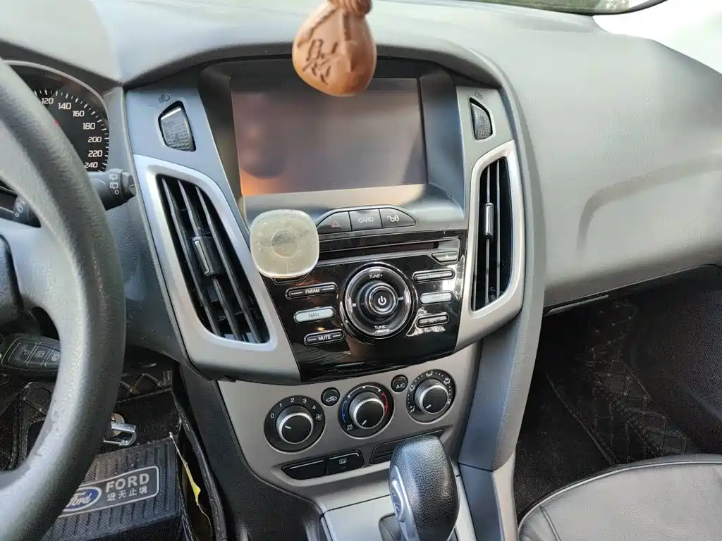 Ford Focus — миниатюра 9