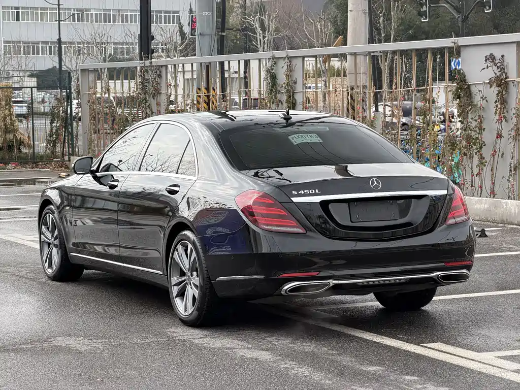 MERCEDES-BENZ S CLASS