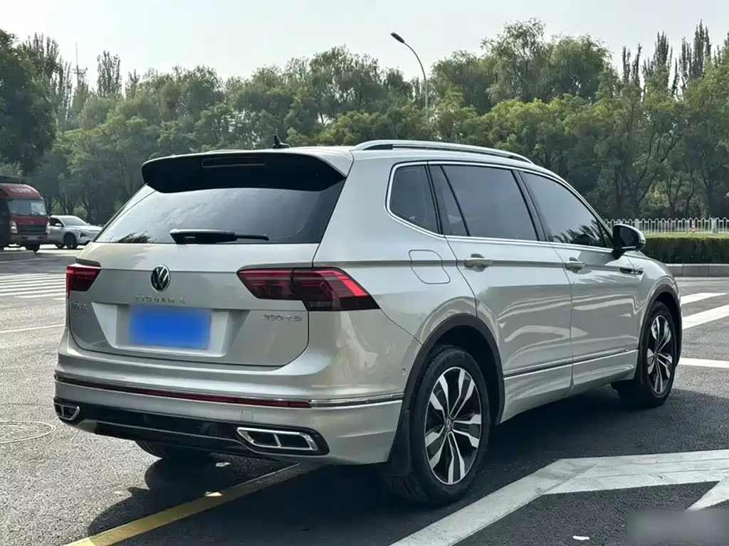 Volkswagen Tiguan L — миниатюра 6