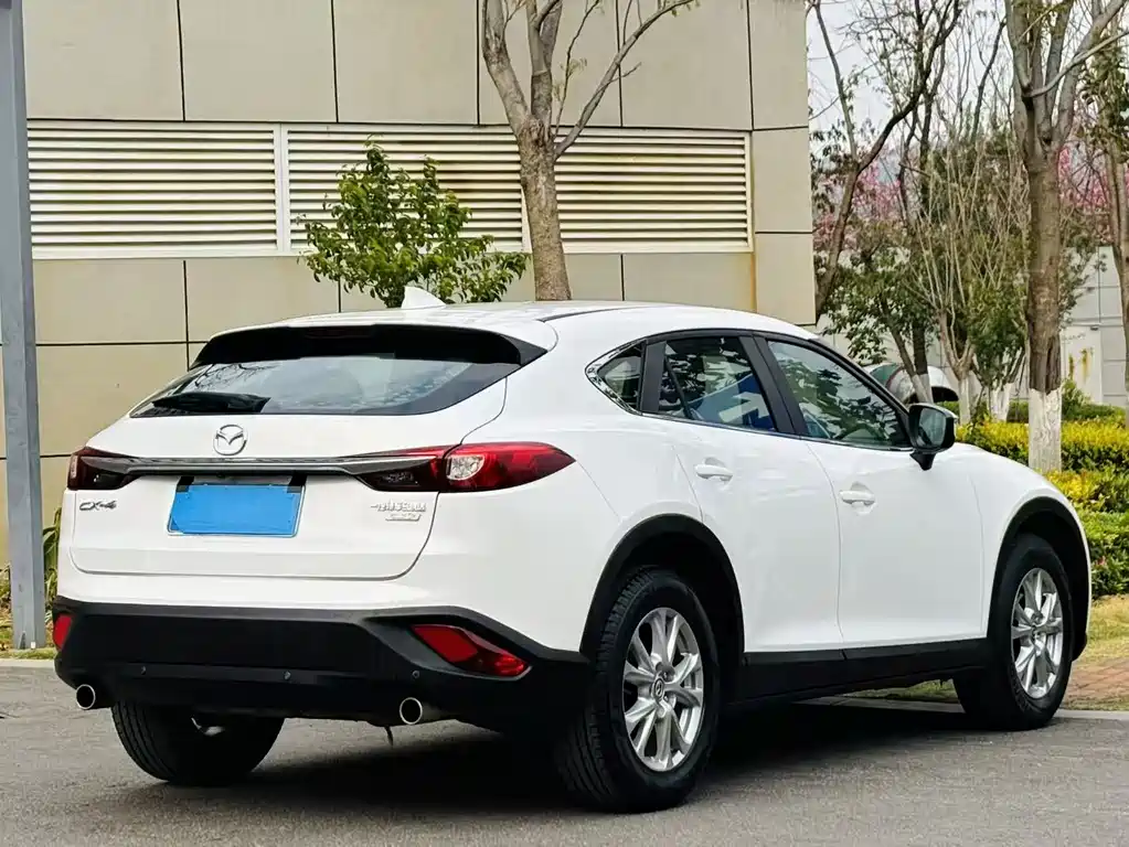 MAZDA CX 4