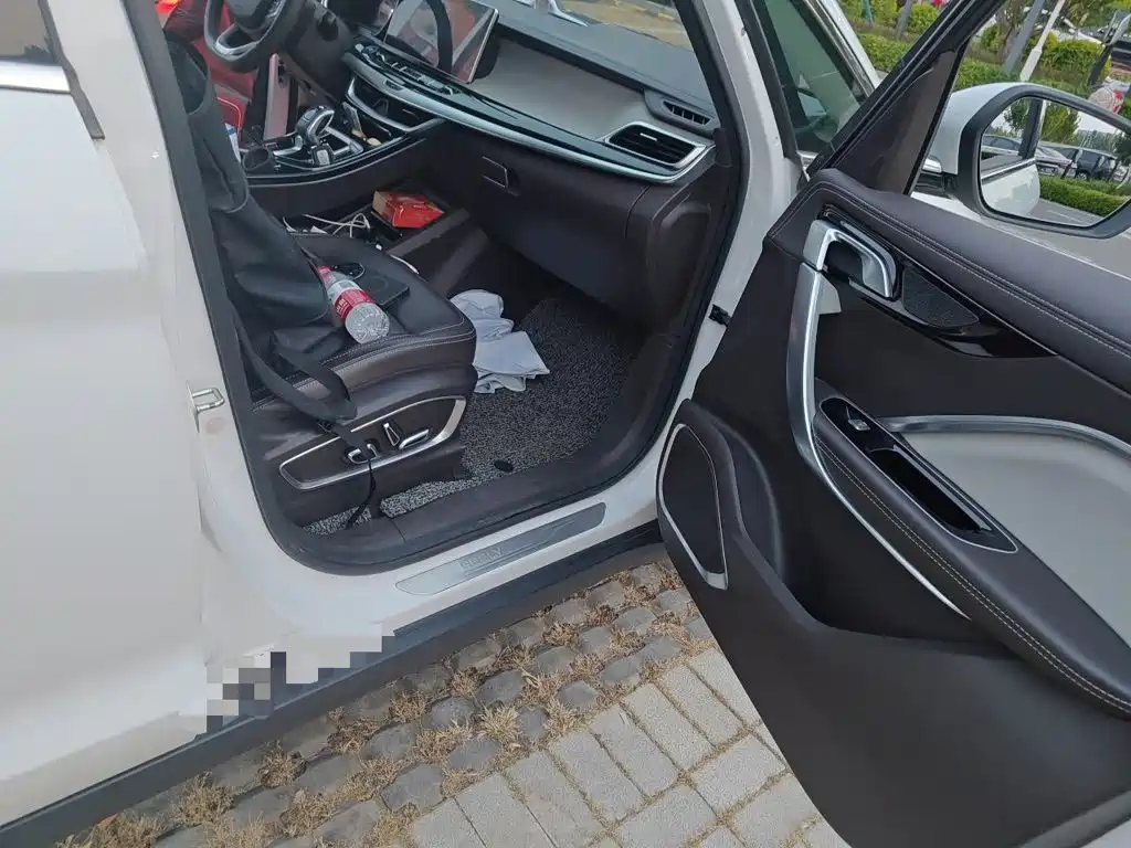 Geely Jia Ji New Energy — миниатюра 19