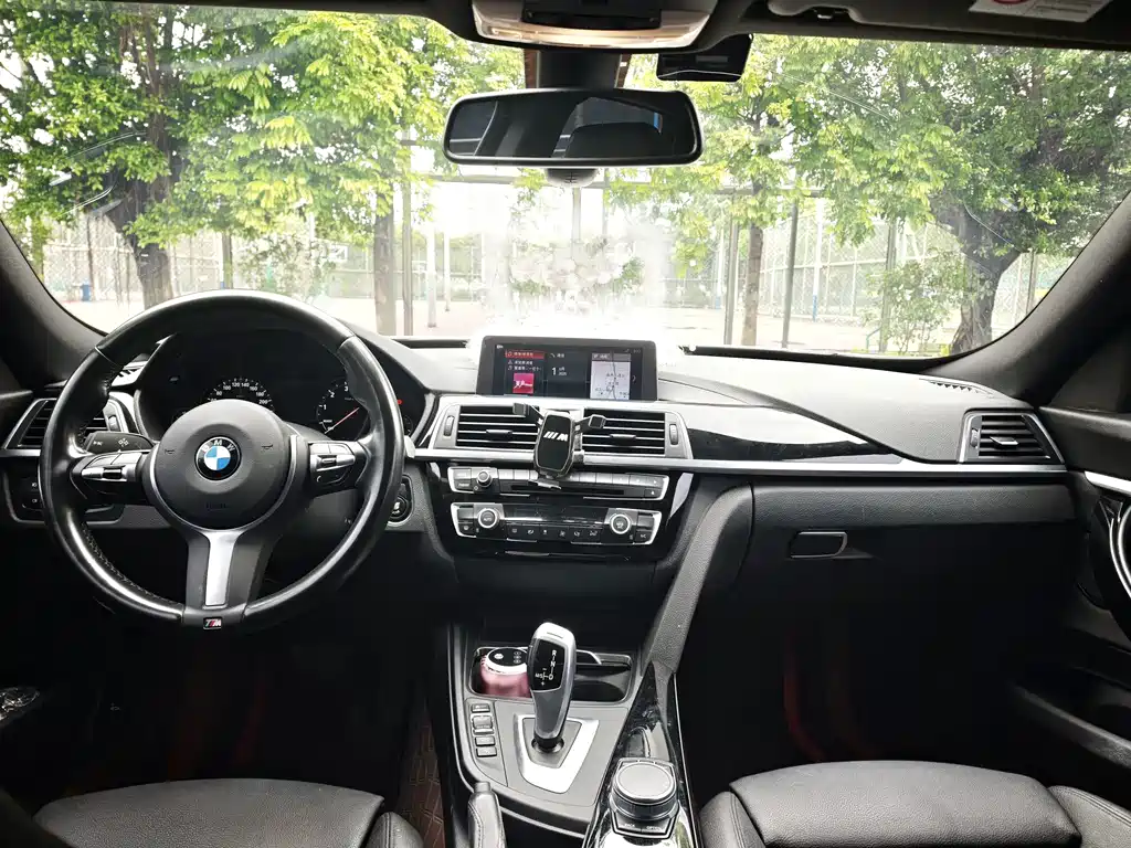 BMW 3 Series GT — миниатюра 9