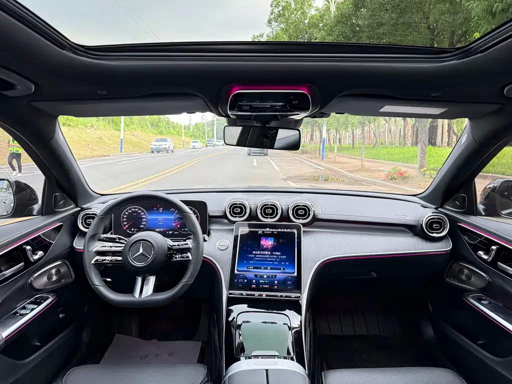 Mercedes-Benz C-Class — миниатюра 12