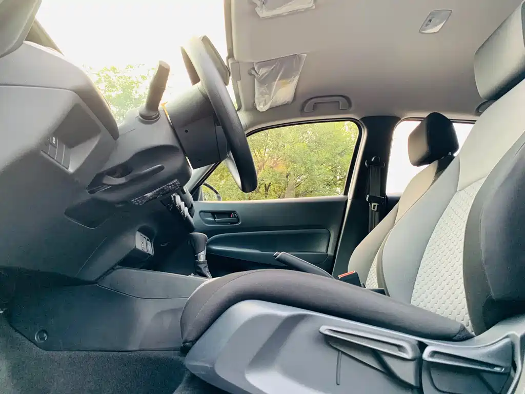 Honda Fit — миниатюра 12