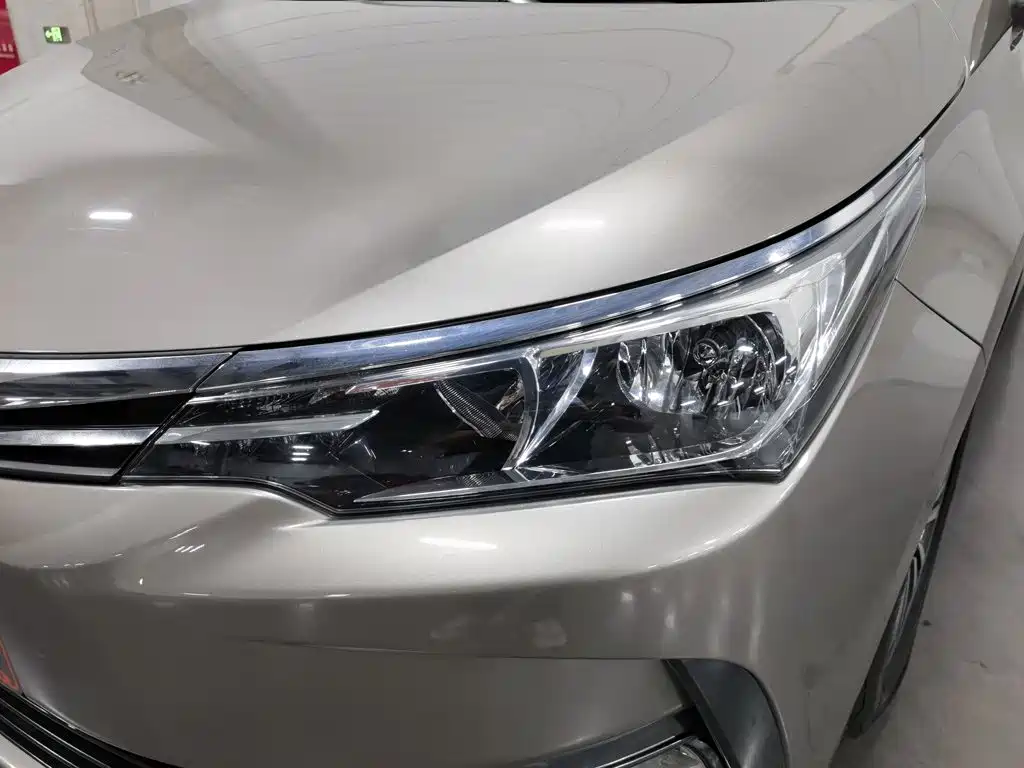 Toyota Corolla — миниатюра 7