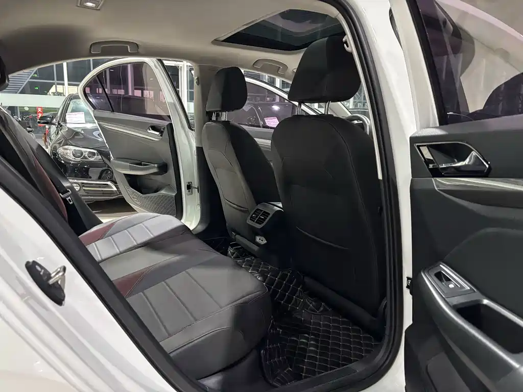 Volkswagen Bora — миниатюра 9
