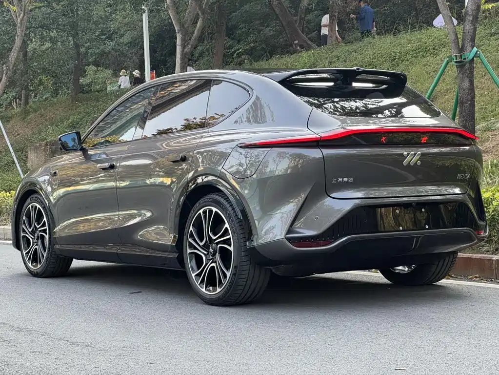 ZHIJI AUTOMOBILE ZHIJI LS7