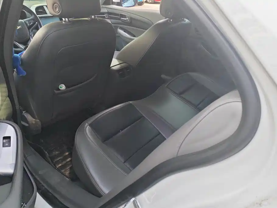 Chevrolet Malibu — миниатюра 11