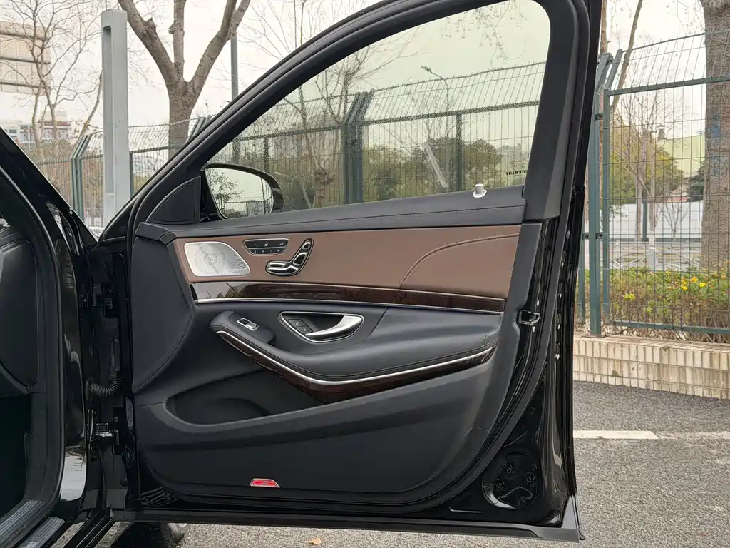 MERCEDES-BENZ S CLASS